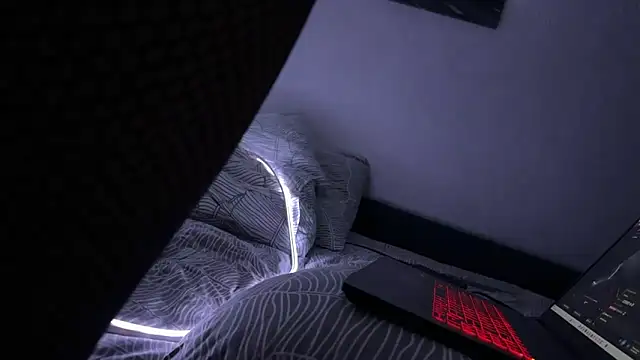 MollyLoveX online show from December 2025 07:53:02 PM