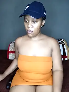 Emmylove-xr25 online show from November 2025 04:59:02 AM