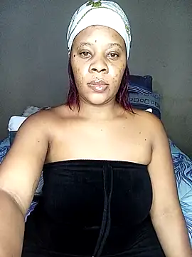 Snapshot of Emmylove-xr25 chatting on February 2026 08:23:01 PM Emmylove-xr25 online show from February 2026 08:23:01 PM