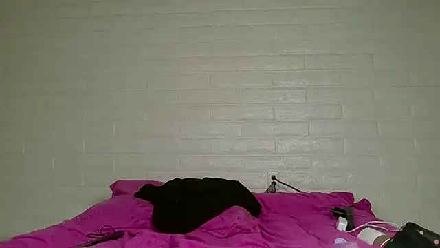 nikkibae33 online show from March 2026 04:29:04 AM