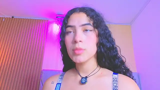 Snapshot of paulina__rose chatting on March 2026 07:53:02 PM paulina rose online show from March 2026 07:53:02 PM