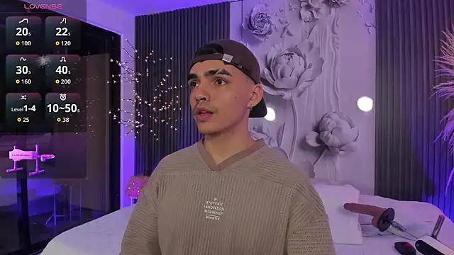 Snapshot of NicoKingg_ chatting on February 2026 04:11:01 AM NicoKingg online show from February 2026 04:11:01 AM