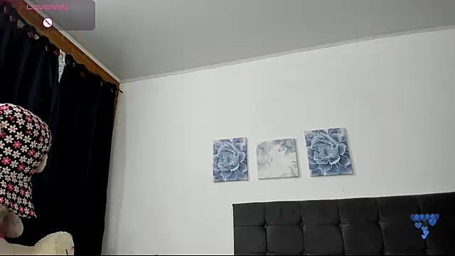 ariannawil online show from March 2026 11:24:01 PM