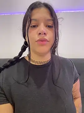 amazonaa9 online show from April 2026 01:15:02 PM