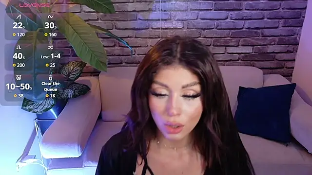 Heidy palmer online show from December 2025 08:14:01 PM