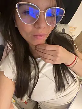 Snapshot of Mariana_Ve chatting on November 2025 03:39:02 AM Mariana Ve online show from November 2025 03:39:02 AM