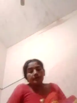 Snapshot of Seema_ji12 chatting on December 2025 03:39:01 PM Seema ji12 online show from December 2025 03:39:01 PM