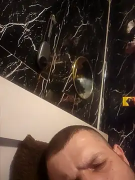 Saddamzaid1985 online show from April 2026 12:42:01 PM