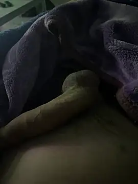 groschibre40100 online show from February 2026 12:39:01 AM