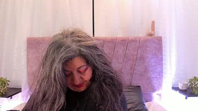 Victoriaa Anderson online show from April 2026 01:27:02 PM