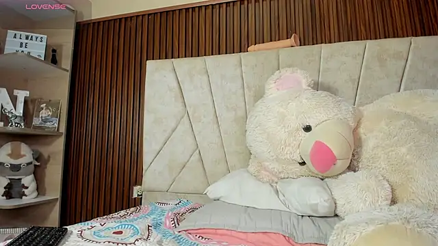 AMARA BRUNET online show from January 2026 01:15:02 PM