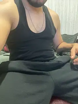 DARK0924 online show from November 2025 06:44:02 PM