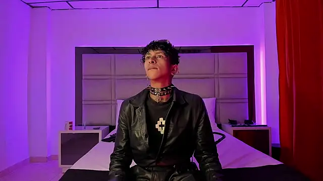 Snapshot of Maximo_king25 chatting on November 2025 04:57:02 AM Maximo king25 online show from November 2025 04:57:02 AM