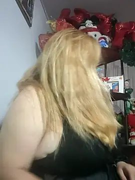 Snapshot of karlaanqui1 chatting on December 2025 10:59:02 PM karlaanqui1 online show from December 2025 10:59:02 PM