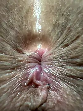 latinahorny11 online show from December 2025 08:10:01 AM