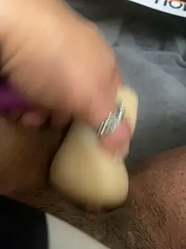 Snapshot of juicythickclit69 chatting on November 2025 05:13:02 AM juicythickclit69 online show from November 2025 05:13:02 AM