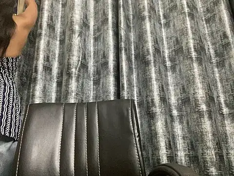 SEXY PRIYA83 online show from June 2026 07:01:01 PM