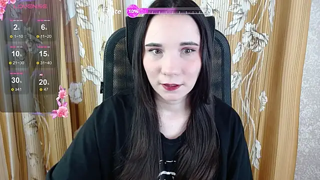 Snapshot of KateForYou chatting on November 2025 11:43:01 AM KateForYou online show from November 2025 11:43:01 AM