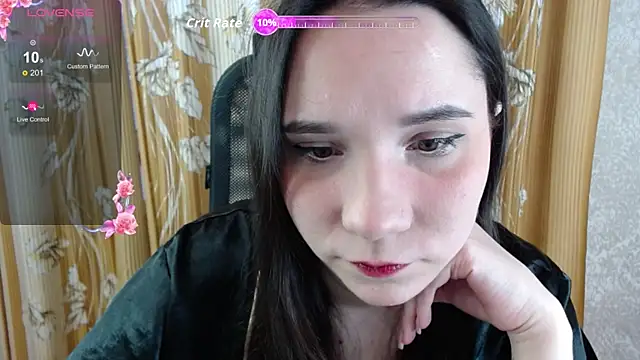 Snapshot of KateForYou chatting on December 2025 11:37:01 AM KateForYou online show from December 2025 11:37:01 AM