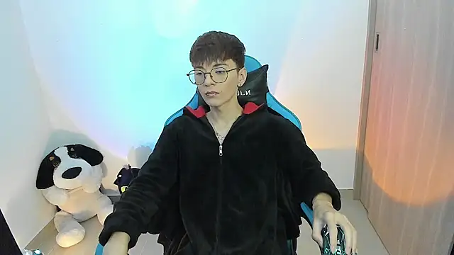 Snapshot of RYO_BLEU_ chatting on November 2025 11:58:01 AM RYO BLEU online show from November 2025 11:58:01 AM