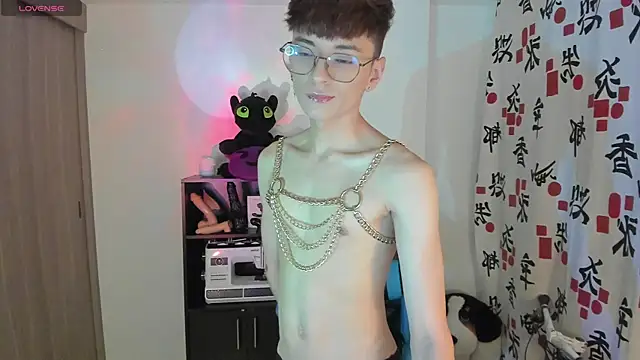 RYO BLEU  online show from April 2026 04:45:02 AM