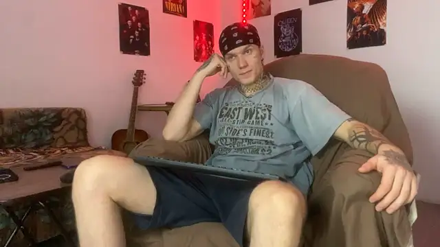 Huntall77 online show from December 2025 02:29:02 AM