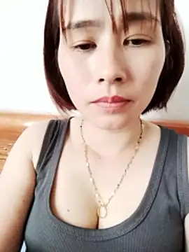 Swan-white123 online show from December 2025 06:30:02 AM