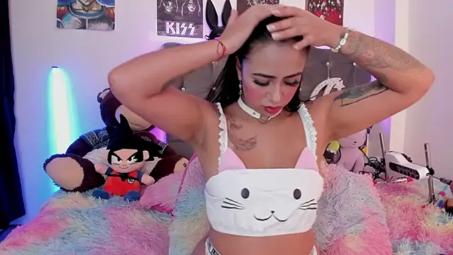 Snapshot of lunabritton1 chatting on December 2025 04:19:01 AM lunabritton1 online show from December 2025 04:19:01 AM