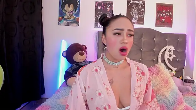 Snapshot of lunabritton1 chatting on January 2026 04:07:02 AM lunabritton1 online show from January 2026 04:07:02 AM