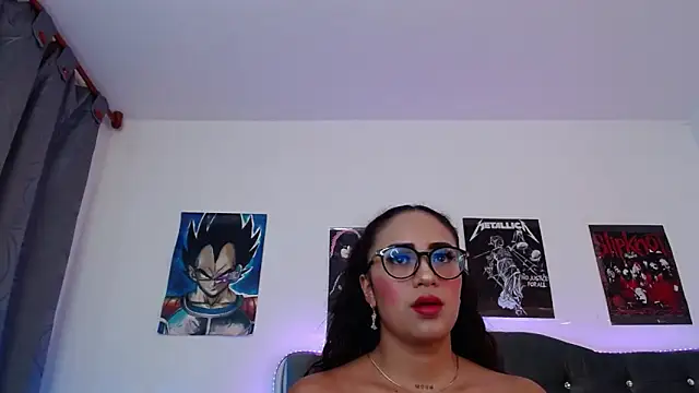 Snapshot of lunabritton1 chatting on February 2026 04:09:02 AM lunabritton1 online show from February 2026 04:09:02 AM