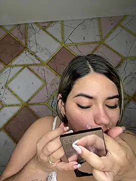 Amira Malia online show from March 2026 12:39:02 PM