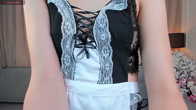 Snapshot of MerrileeFondren chatting on November 2025 07:22:01 AM MerrileeFondren online show from November 2025 07:22:01 AM