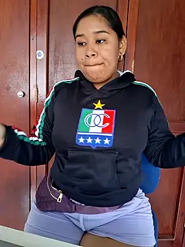 Sarahy- online show from January 2026 05:27:02 PM