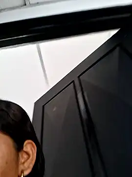 Sarahy- online show from January 2026 12:40:01 PM