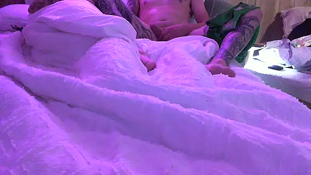 jayteelive online show from April 2026 09:26:02 PM