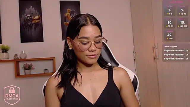 Snapshot of Luna_sofia_1110 chatting on November 2025 01:04:01 AM Luna sofia 1110 online show from November 2025 01:04:01 AM