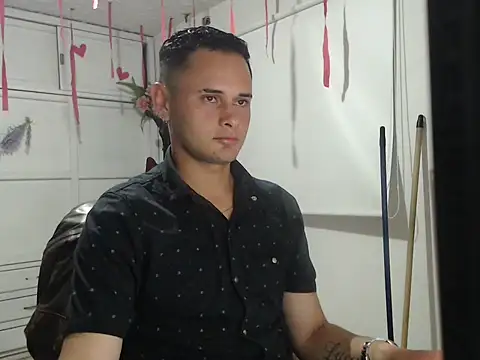 taurosex2025 online show from November 2025 02:17:02 AM