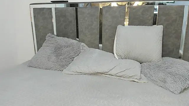 Adam Grey  online show from November 2025 11:25:02 AM