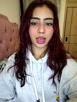 Sarah Lark- online show from December 2025 01:12:02 AM