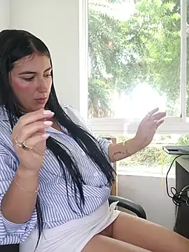 Snapshot of ViolettaWalton1 chatting on February 2026 02:23:02 PM ViolettaWalton1 online show from February 2026 02:23:02 PM