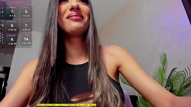 Snapshot of foxx_giirl chatting on May 2026 04:31:01 AM foxx giirl online show from May 2026 04:31:01 AM