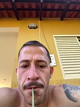 Lucasjandre online show from December 2025 11:07:01 AM