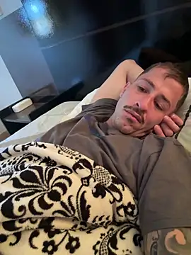 Lucasjandre online show from April 2026 10:16:02 AM