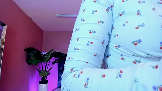 Velvet Dreamss online show from April 2026 11:54:02 AM