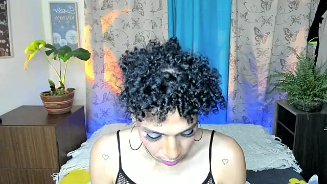 Angel White25 online show from February 2026 11:42:02 PM