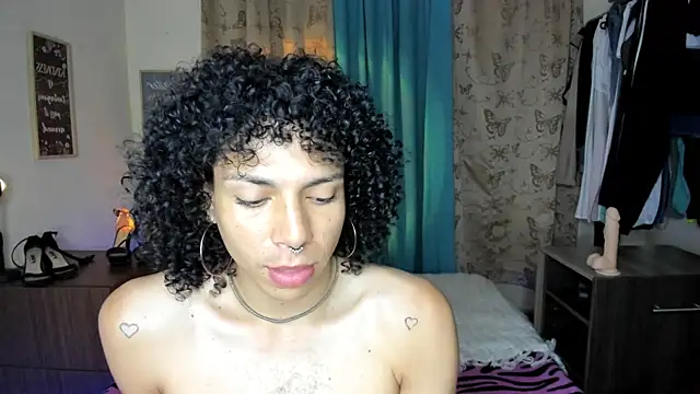 Angel White25 online show from April 2026 11:31:02 PM