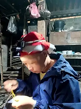 girl-hot2x online show from April 2026 01:47:01 AM