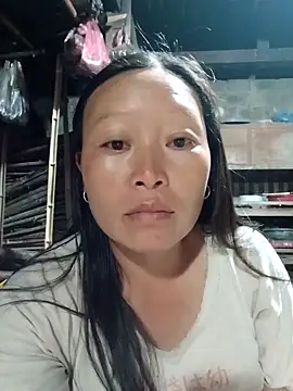 girl-hot2x online show from April 2026 11:47:02 AM