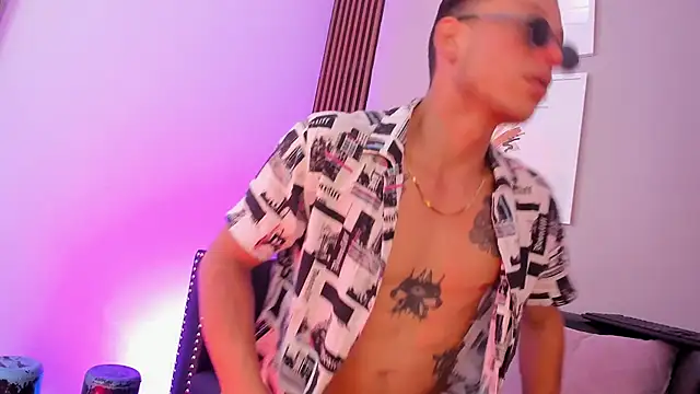 Snapshot of fuller444 chatting on November 2025 05:40:02 AM fuller444 online show from November 2025 05:40:02 AM