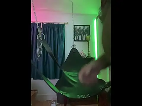 LeatherSdaddy online show from November 2025 01:21:02 PM